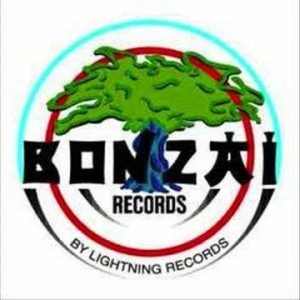 Techno Cherry Moon trax 1 : The house of house